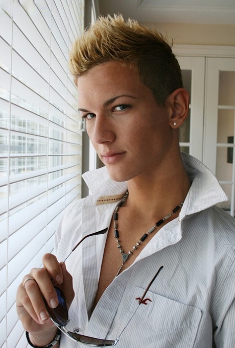 biseksuel homoseksuel camchat sex erotisk arkiv