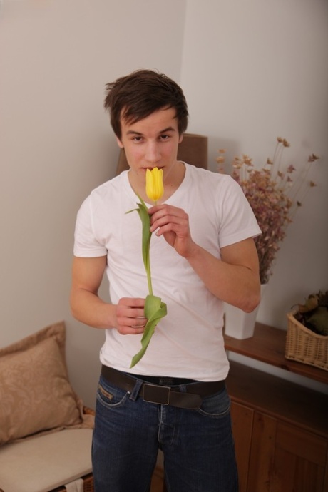 homoseksuel fjernbetjent anal plug perfekt sexet fotos
