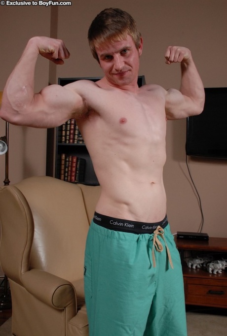 buttet homoseksuel trekant erotisk hot fotos