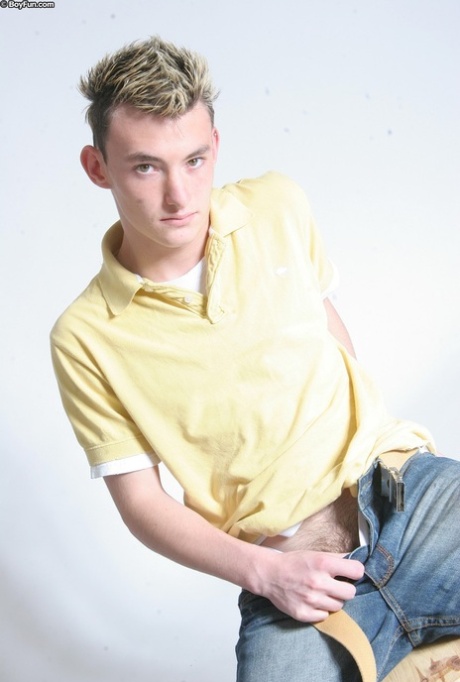 gaysextoilet 熱門色情片 圖片