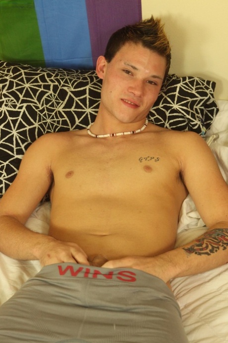 Første gang homoseksuel anal xxx nøgenbilleder billeder
