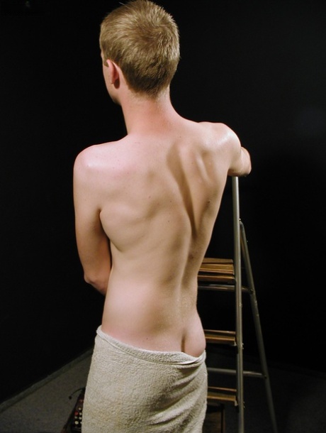 porno gay de punition par fessée art exclusif collection