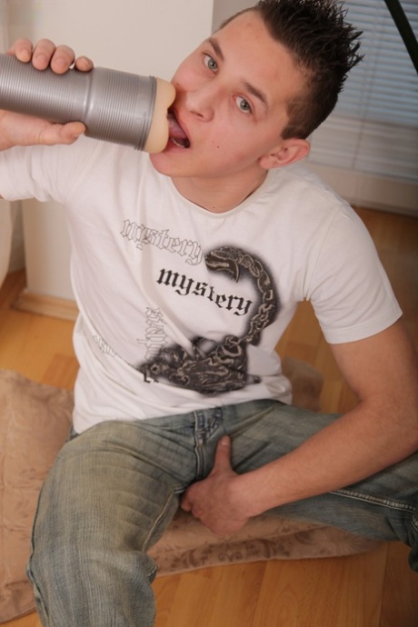 homoseksuel kysse i mellemklassen sexet gratis kollektion