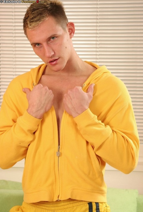 giant gay butt plug exclusive pic