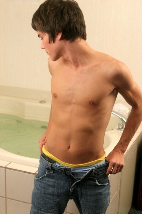 69 homoseksuel teenager porno af høj kvalitet Foto