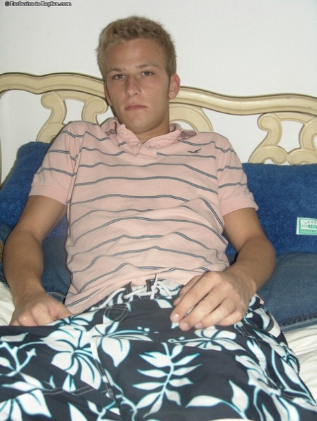 gay amateur gallery exclusive photos