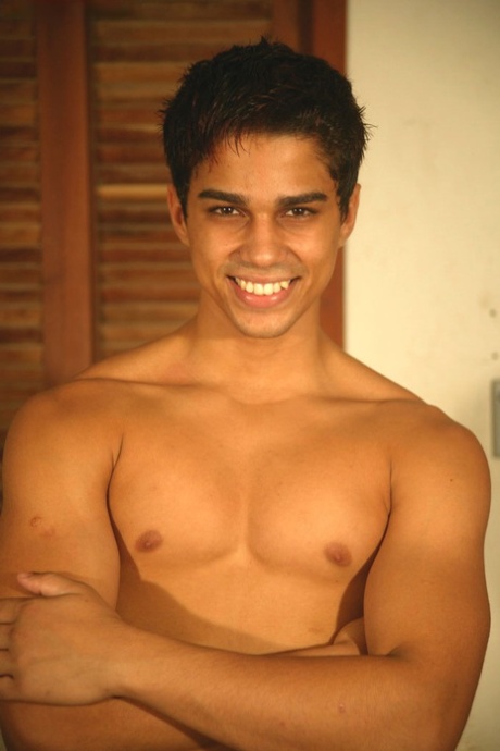 homoseksuelle bareback trekant porno eksklusiv kunst kollektion