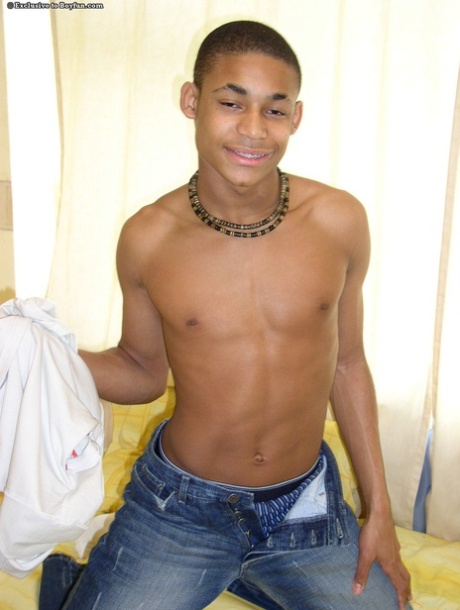 live muscle gay cam sex images