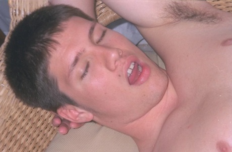 gejowski fellatio podczas snu xxxhd archiwum