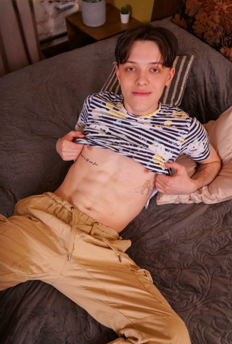 homoseksuelle Colby pornografiske nøgenbilleder fotos