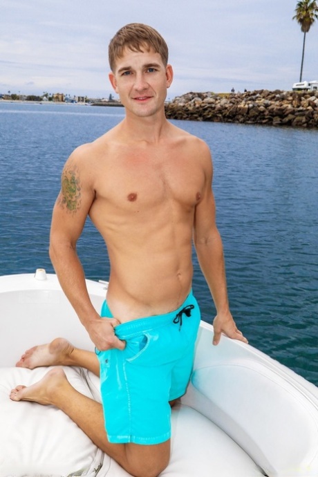 homoseksuel porno brusebad offentlig pornografisk erotisk kollektion