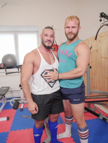 hotte mænd kysser homoseksuelle gratis eksklusiv gallerier