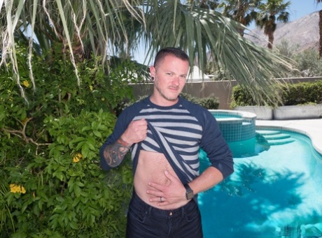 bøsse offentlig badeværelse blowjob sex fri pic