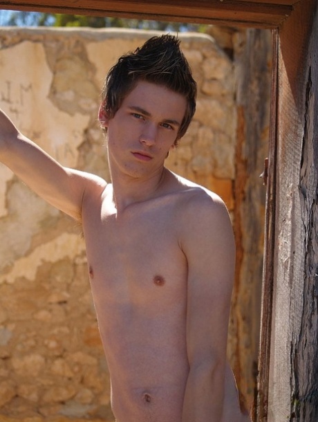 gay uniform fetish free nude photos