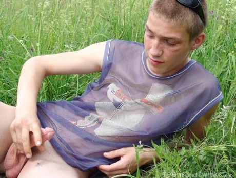 homoseksuel gruppe sexstillinger eksklusiv pornografisk billede