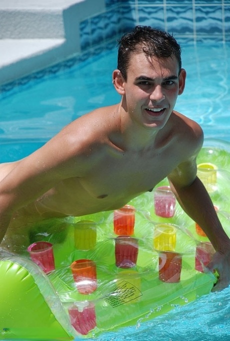 homoseksuelle mænd nøgne på stranden porno hd galleri