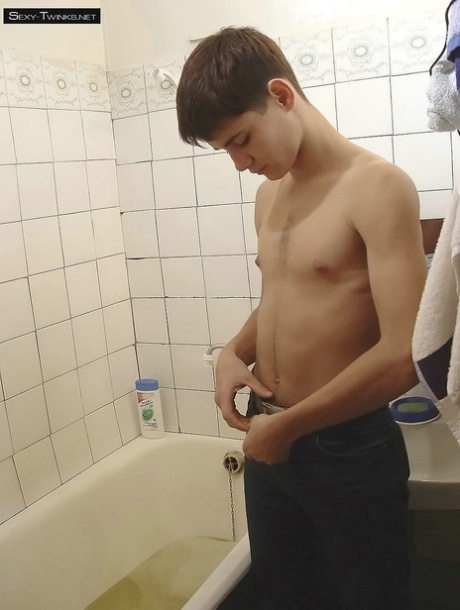 chudy wesoły wielki kutas nagi zdjęcia