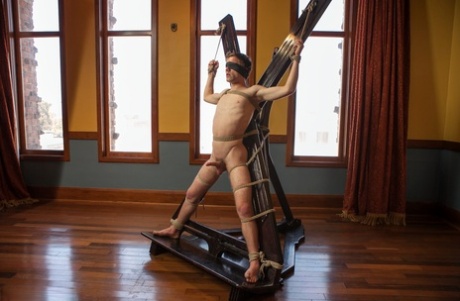 homoseksuel latex-pirring eksklusiv xxx Foto