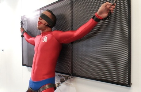 homoseksuel gloryhole uden kondom erotisk pic