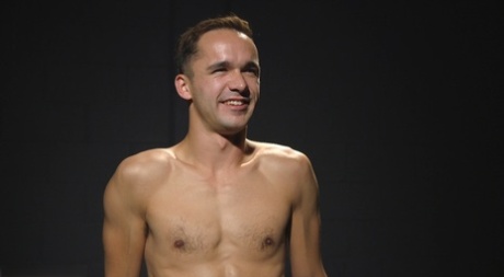vieil homme gay caméra espion des nus sympas archive