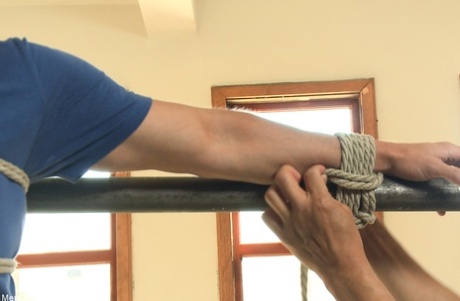 homoseksuel pelsdragt bondage kunst img
