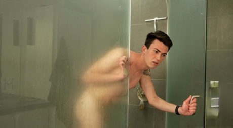 gay vibrating butt plug free porn pictures