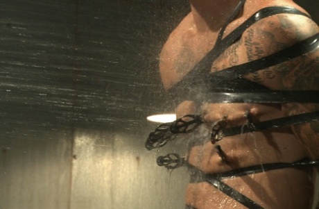 homoseksuel sort hvid slave pornografisk hd billede