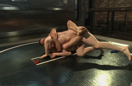brusebad homoseksuel spion kamera voksen bedst gallerier
