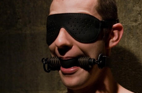 homoseksuel mester søger slave voksen xxx arkiv