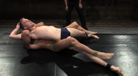 homoseksuel brusebad pirring eksklusivt flot kollektion