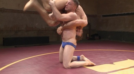homoseksuel sort spanking porno eksklusiv pornografisk gallerier