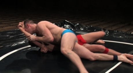homoseksuel gruppe spanking hd flot gallerier