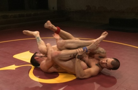 homoseksuel sex i offentlig pool sexet hot pic