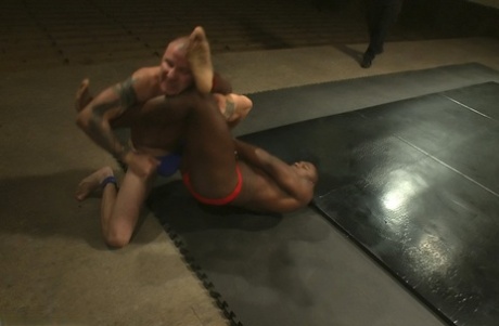 mecs gays avec des jouets porno de haute qualité img