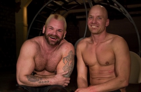 homoseksuel bdsm hypnose kunst fri img