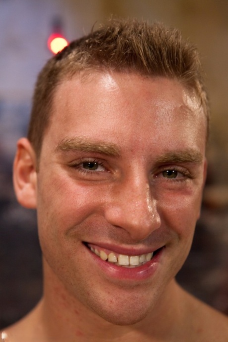 homoseksuel ansigtsbehandling orgie eksklusiv hd img