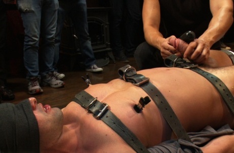homoseksuel sex offentlig brusebad bedste pornografiske kollektion
