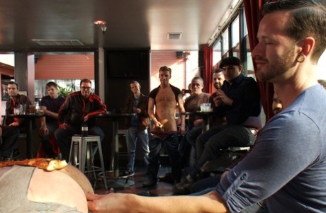 homoseksuel barbacket toilet voksenpornografisk gallerier