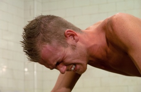 fessée gay otk adulte galerie