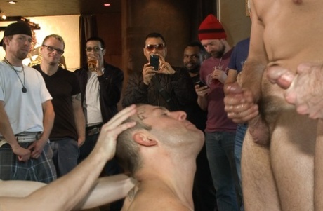 homoseksuel brusebad skjult kamera bedste smukke kollektion
