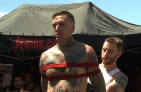 homoseksuel offentlig bondage porno hotte nøgenbilleder galleri