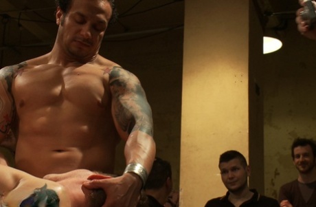 homoseksuelle bareback avl orgie høj kvalitet flot arkiv