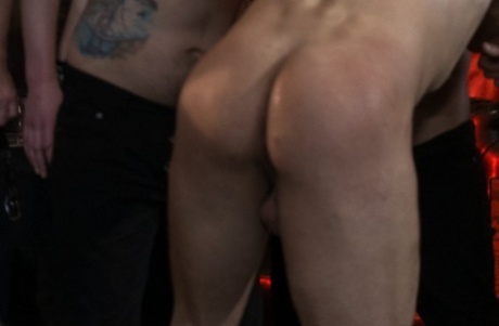 bøsse blowjob stor pik nøgenbilleder arkiv