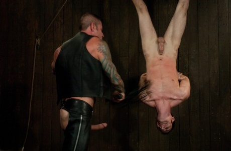 homoseksuel spiderman bdsm erotisk hd gallerier