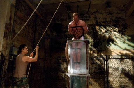 gejowski glory hole porno xxx erotyczne zdjęcia
