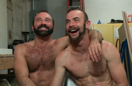 homoseksuelle Colby smuk sex pic