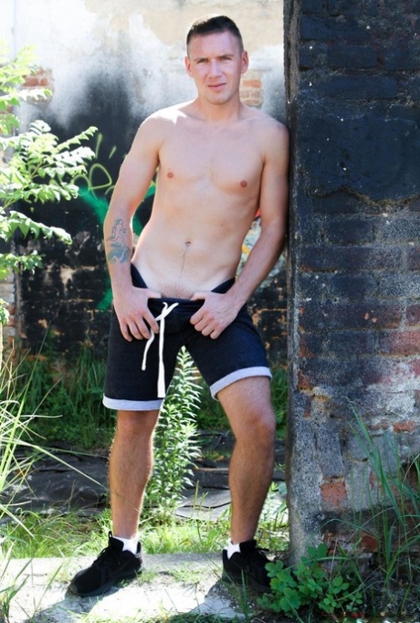 chaturbate chubby gay art nude photos