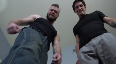 chudy biały gejowski porno wolny dorosły kino