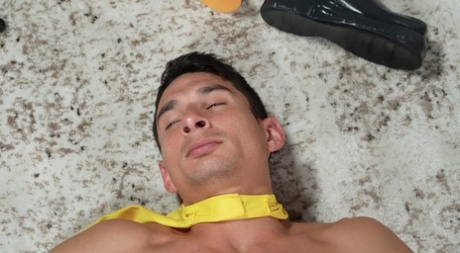 casting gejowski bez zabezpieczenia sztuka obraz