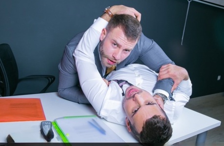 homoseksuel bondage hårdhændet hd kunst img